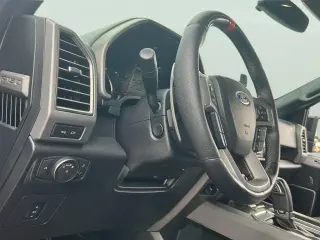 Ford F-150 2018 4x4 Raptor 4dr SuperCab 5.5 ft. SB
