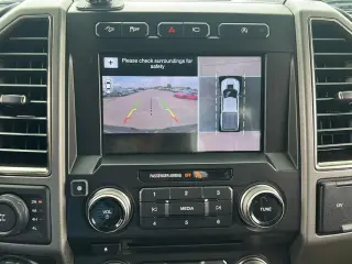 Ford F-150 2018 4x4 Raptor 4dr SuperCab 5.5 ft. SB