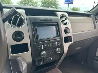 Ford F-150 2010 4x2 XLT 4dr SuperCrew Estilo lateral 5.5 ft. SB