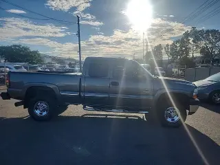 Chevrolet Silverado 2500HD 2002 4dr Extended Cab LS 2WD LB
