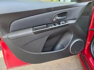 Chevrolet Cruze 2014 LTZ Auto 4p Sedan con 1SJ