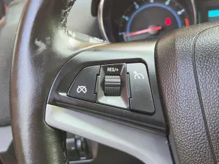 Chevrolet Cruze 2014 LTZ Auto 4p Sedan con 1SJ