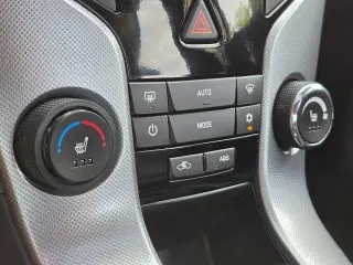Chevrolet Cruze 2014 LTZ Auto 4p Sedan con 1SJ