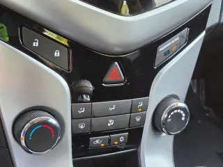 Chevrolet Cruze 2014 1LT Auto 4p Sedan con 1SD