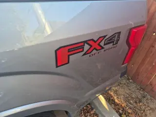 Ford F-150 2020 4x4 XL 4dr SuperCrew 5.5 ft. SB