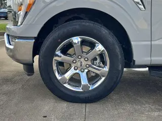 Ford F-150 2023 4x2 XL 4dr SuperCrew 5.5 ft. SB