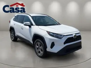 Toyota RAV4 2025 XLE 4p SUV