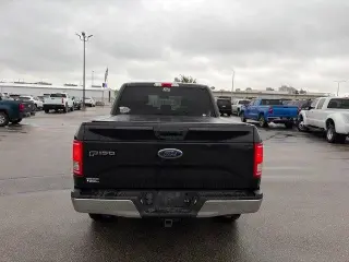 Ford F-150 2015 4x4 XLT 4dr SuperCrew 5.5 ft. SB