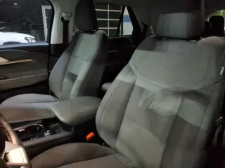 Ford Explorer 2025 AWD Activo 4p SUV