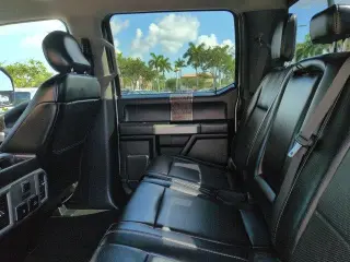 Ford F-350 Super Duty 2019 4x4 XLT 4p Crew Cab 6.8 ft. CB SRW Pickup