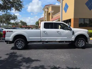Ford F-350 Super Duty 2019 4x4 XLT 4p Crew Cab 6.8 ft. CB SRW Pickup