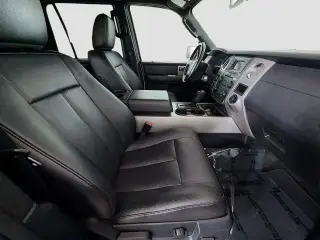Ford Expedition 2017 4x4 XLT 4dr SUV