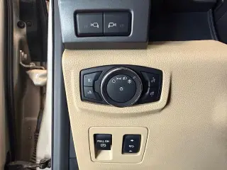Ford F-150 2018 4x4 XLT 4p SuperCrew 5.5 ft. SB