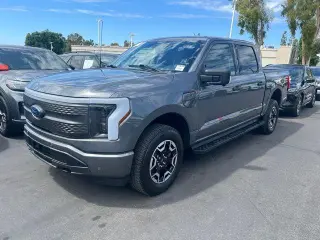 Ford F-150 Lightning 2023 AWD XLT 4dr SuperCrew 5.5 ft. SB