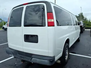 Chevrolet Express 2015 LT 3500 3dr Extended Passenger Van w/1LT