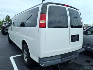 Chevrolet Express 2015 LT 3500 3dr Extended Passenger Van w/1LT