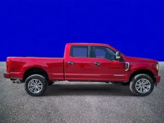 Ford F-250 Super Duty 2019 4x4 XLT 4dr Crew Cab 8 ft. LB Pickup