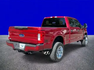 Ford F-250 Super Duty 2019 4x4 XLT 4dr Crew Cab 8 ft. LB Pickup
