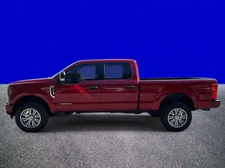 Ford F-250 Super Duty 2019 4x4 XLT 4dr Crew Cab 8 ft. LB Pickup