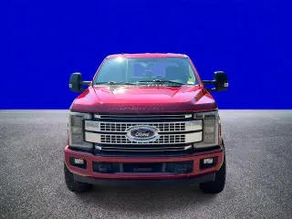Ford F-250 Super Duty 2019 4x4 XLT 4dr Crew Cab 8 ft. LB Pickup