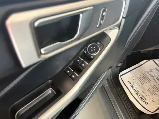 Ford Explorer 2023 AWD XLT SUV 4p.