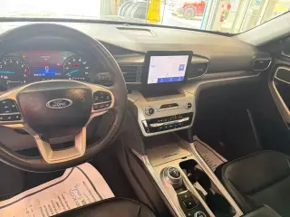 Ford Explorer 2023 AWD XLT SUV 4p.