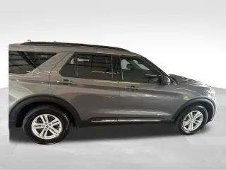 Ford Explorer 2023 AWD XLT SUV 4p.