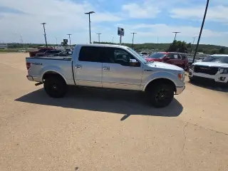 Ford F-150 2011 4x4 Platinum 4p SuperCrew Styleside 5.5 ft. SB