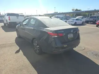 Nissan Versa 2021 SV 4dr Sedán