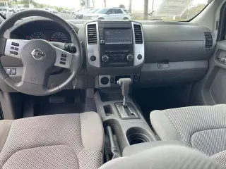 Nissan Frontera 2019 4x2 S 4dr Cabina de tripulacion 5 pies CB 6M