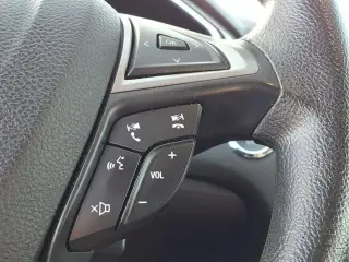 Ford Fusion 2017 SE 4dr Sedan