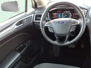 Ford Fusion 2017 SE 4dr Sedan
