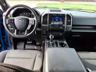 Ford F-150 2020 4x4 XLT 4p SuperCrew 5.5 ft. SB