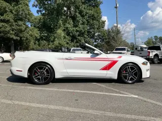 Ford Mustang 2018 EcoBoost 2dr Convertible