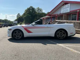Ford Mustang 2018 EcoBoost 2dr Convertible