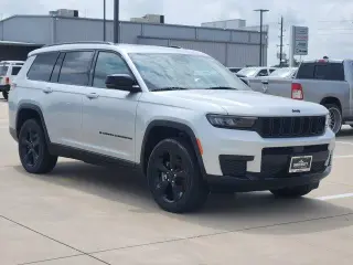 Jeep Grand Cherokee L 2024 4x2 Laredo 4dr SUV