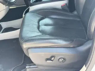 Chrysler Pacifica Híbrido 2022 Touring L 4p Mini-Van