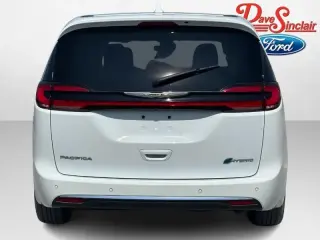 Chrysler Pacifica Híbrido 2022 Touring L 4p Mini-Van