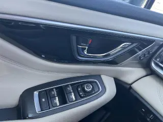 Subaru Legacy 2023 AWD Limited Sedán 4 puertas