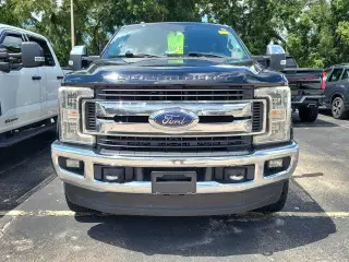 Ford F-250 Super Duty 2017 4x4 XLT 4dr Crew Cab 6.8 ft. SB Pickup