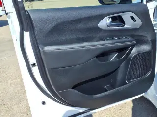 Chrysler Pacifica 2025 Limited 4dr Mini-Van