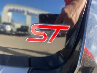 Ford Explorer 2023 AWD ST 4dr SUV