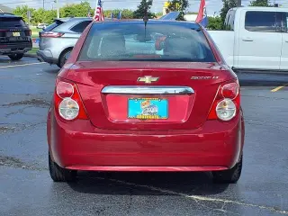 Chevrolet Sonic 2012 LT Sedán 4p con 2LT