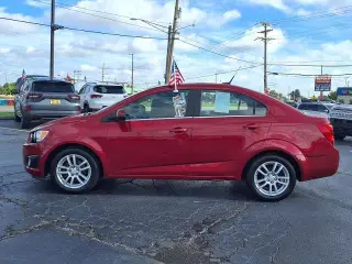 Chevrolet Sonic 2012 LT Sedán 4p con 2LT