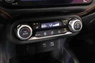Nissan Versa 2025 SR 4dr Sedan