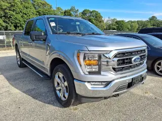 Ford F-150 2023 4x4 XLT 4p SuperCrew 5.5 ft. CB Nuevo