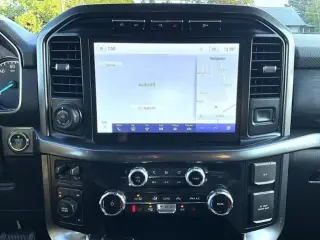 Ford F-150 2023 4x4 XLT 4dr SuperCrew 5.5 ft. SB
