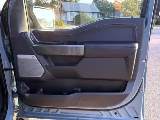 Ford F-150 2023 4x4 XLT 4dr SuperCrew 5.5 ft. SB