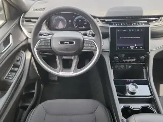 Jeep Grand Cherokee 2024 4x4 Laredo 4dr SUV