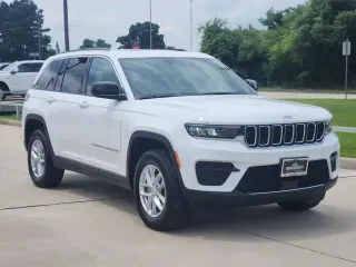 Jeep Grand Cherokee 2024 4x4 Laredo 4dr SUV